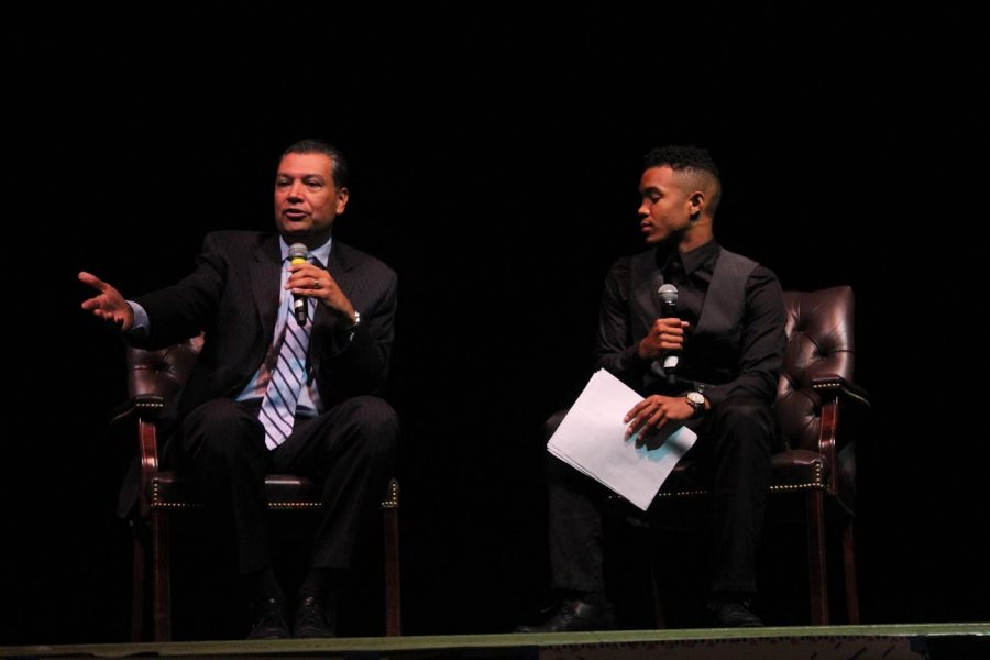Voting assembly brings politicians to Sequoia