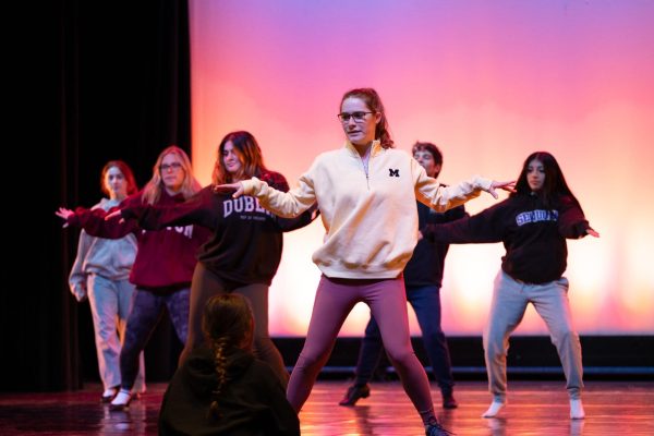 Navigation to Story: Sequoia Dance Show behind the scenes