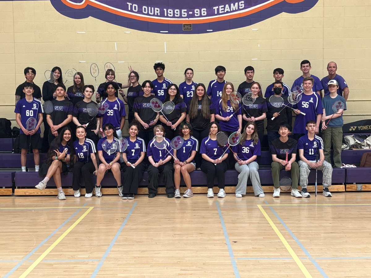 Photo depicting the Sequoia Badminton Team. 